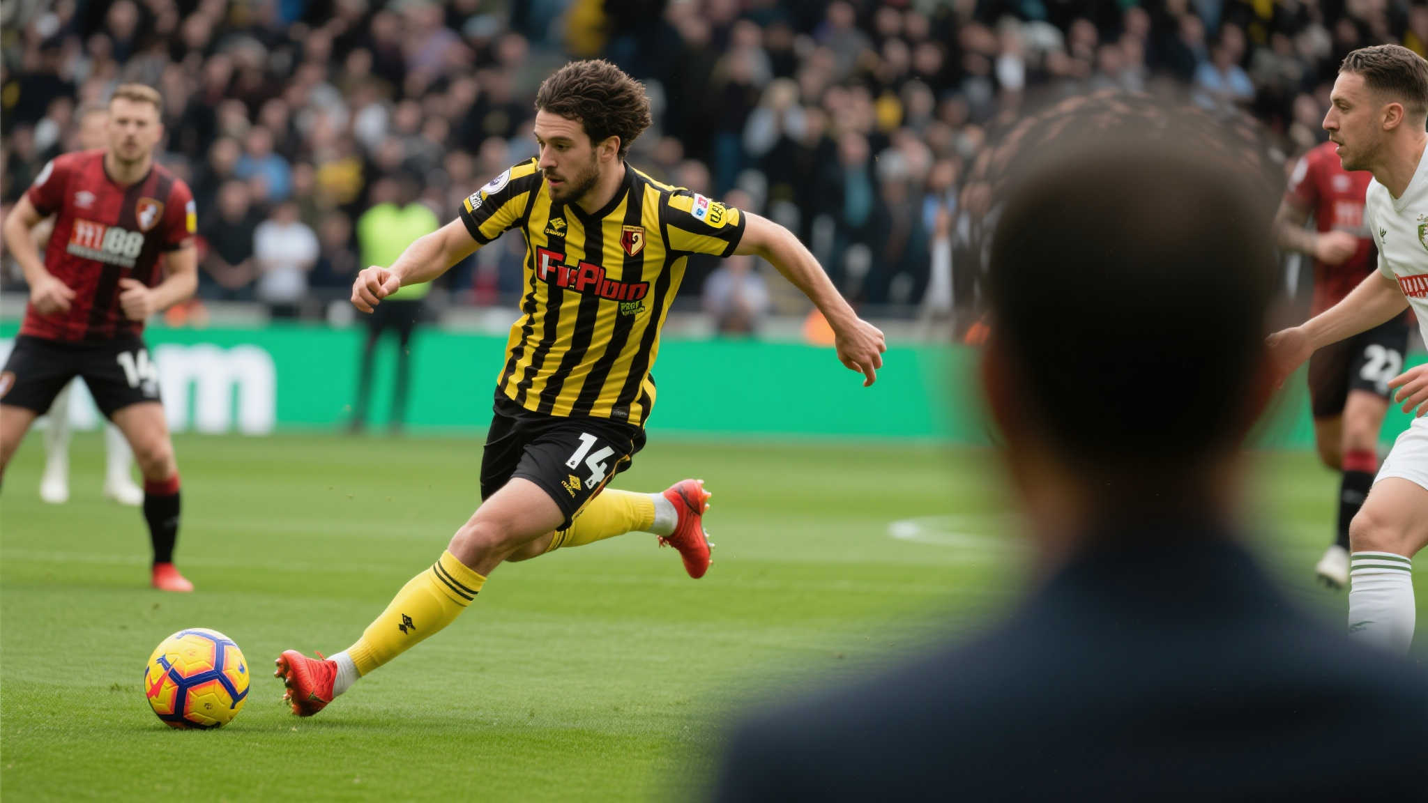 施洛特贝克领衔24／25赛季欧冠长传榜，全场94次遥遥领先